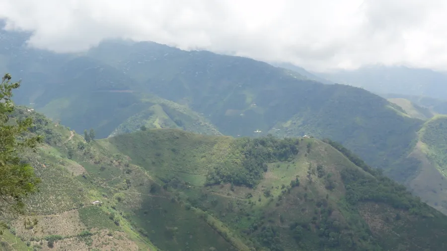 Montañas cafeteras de El Águila, Valle del Cauca